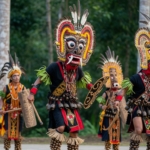 Hudoq: Tarian Topeng Pengusir Hama Suku Dayak