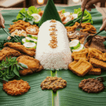 Budaya “Ngeliwet”: Makan Bersama di Atas Daun Pisang